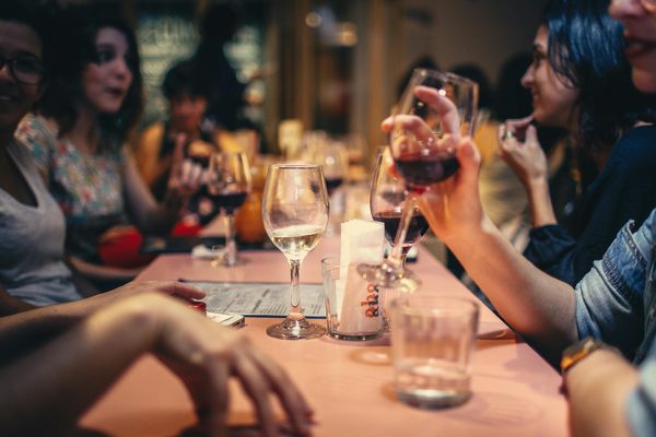 Idées de box vin : les meilleurs choix pour vos cadeaux de fête!