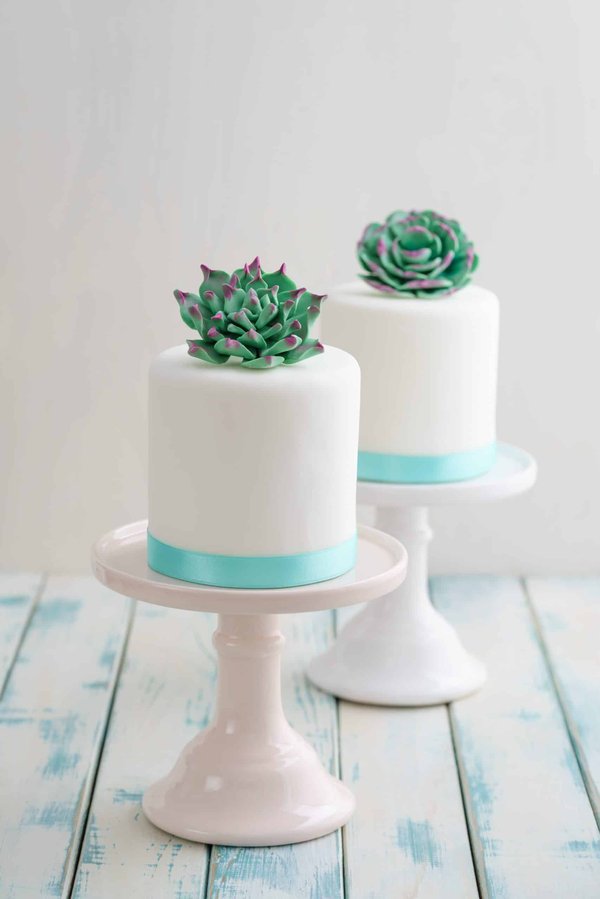 Quels sont les avantages du présentoir gâteau ?