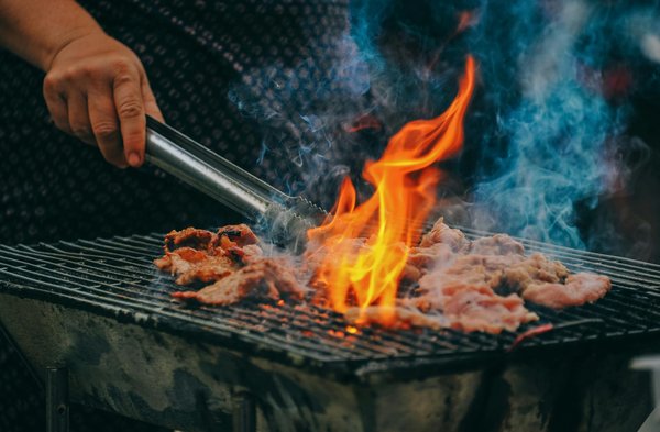 Le barbecue weber ep 425 : votre partenaire de grillade idéal