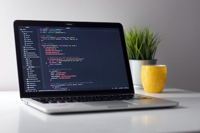 Quelle est l'importance de la sécurité informatique dans une entreprise ?